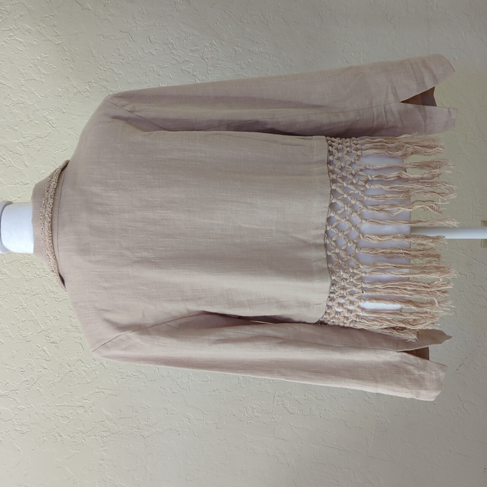 Miss Me Beige Linen Crochet Fringe Blazer Size Small - Picture 4 of 7